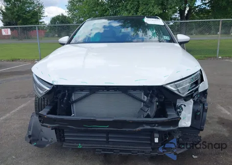 2025 Audi A3 Premium 40 Tfsi Quattro S Tronic z USA, uszkodzony, nr VIN WAUGUDGY2SA059910